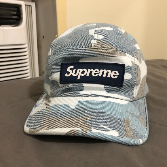 Supreme - Picture 1 of 5